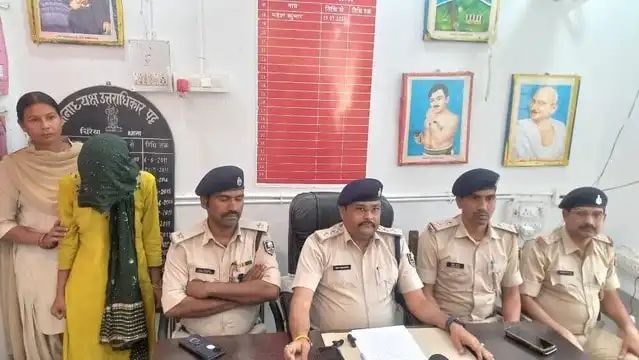 Bihar news: मोहब्बत में नाकाम प्रेमिका बन गयी हैवान, 2 जघन्य हत्या समेत कर डाले 18 कांड, पढ़िए पूरी खबर n7064693221774827682015fb886967bfc4097914b16dd32ff9ac02ae99a460564d50f92c9a7f7ca13f7130