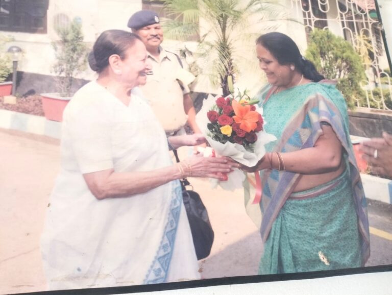 कांग्रेस नेत्री मोहसिना किदवई के निधन पर पूर्व महापौर श्रीमती रेणु जयसिंह अग्रवाल ने दी श्रद्धांजलि IMG 20260409 WA0101