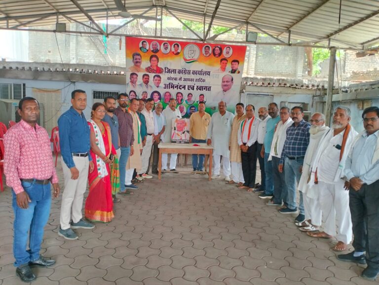 पूर्व केंद्रीय मंत्री और कांग्रेस के वरिष्ठ नेता शहीद पंडित विद्याचरण शुक्ल की 13वीं पुण्यतिथि को शहादत दिवस के रूप में मनाया गया IMG 20260611 WA0033