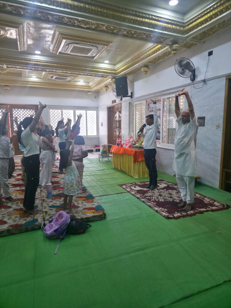 अंतरराष्ट्रीय योग दिवस के अवसर पर कृष्णा ग्रुप द्वारा योग साधना कार्यक्रम सम्पन्न IMG 20260622 WA0006