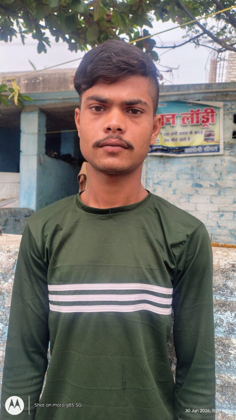 अपहरण कर फिरौती की माँग करने वाले फरार आरोपी को रतनपुर पुलिस ने किया गिरफ्तार, एक अन्य की तलाश जारी IMG 20260701 WA0045