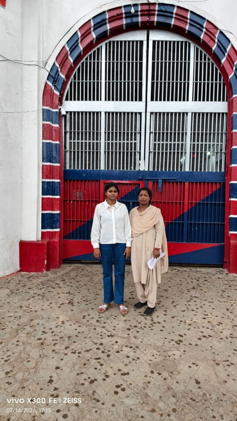 फर्जी लोन के नाम पर ठगी करने वाले गिरोह पर कोरबा पुलिस का बड़ा प्रहार, महिला कर्मचारी गिरफ्तार IMG 20260714 WA0032