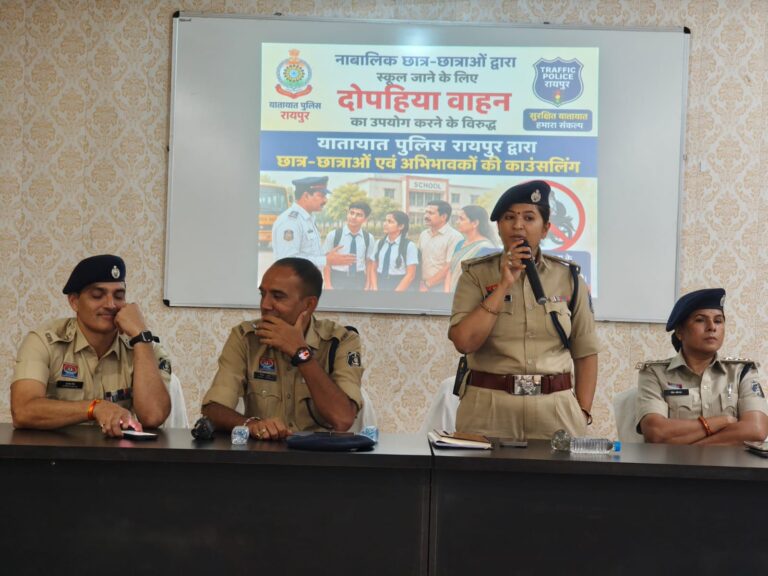 स्कूलों में जाँच कर करीब 61 नाबालिग बच्चों को वाहन चलाते पकड़ा गया IMG 20260720 WA0093 1