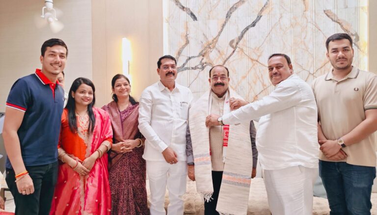 भाजपा जिलाध्यक्ष गोपाल मोदी के निवास पहुंचे उपमुख्यमंत्री अरुण साव, वरिष्ठ नेताओं संग विचार-विमर्श IMG 20260725 WA0030