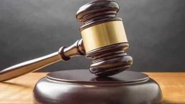 इलाहाबाद बैंक के चेक बाउंस प्रकरण में आरोपी दोषसिद्ध, न्यायालय ने 6 माह का कारावास एवं ₹1.23 लाख प्रतिकर देने का दिया आदेश Screenshot 2025 12 13 093436 1765598761848 1765598769876
