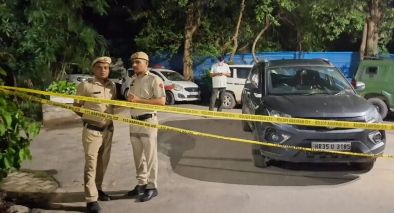 SGT यूनिवर्सिटी के मालिक का बेटा था टारगेट! गुरुग्राम में एनकाउंटर में 4 शूटर ढेर, 3 पुलिसकर्मियों को भी लगी गोली n719047138178365156552211e3e9e4b47a3c610be42f9a4a778aabf958161202fa2a022fd335419fa26840