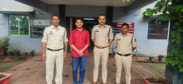 दो वर्ष पुराने चर्चित हत्या प्रकरण में मुख्य आरोपी वैभव भारती गिरफ्तार, सह आरोपी पहले से ही गिरफ्त में, फरार दोनों आरोपियों पर 5000 रु का था इनाम IMG 20260801 WA0136