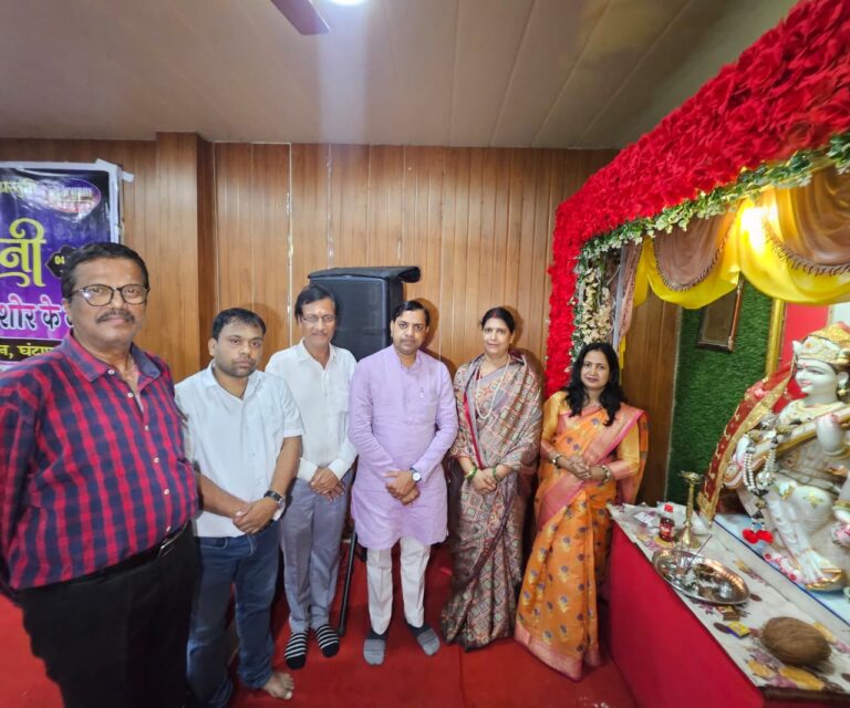 “ये शाम मस्तानी” कार्यक्रम में गूंजे सदाबहार नगमे, किशोर कुमार जयंती पर हुआ संगीतमय आयोजन IMG 20260807 WA1226