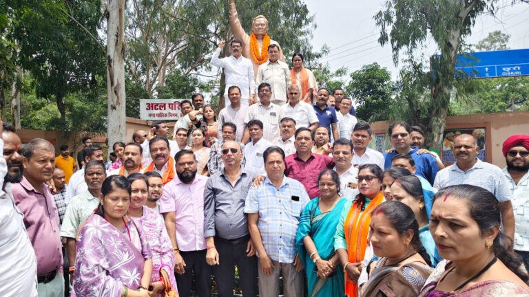 अटल जी की पुण्यतिथि पर भाजपा कोरबा ने किया नमन, कार्यकर्ताओ ने अर्पित की श्रद्धांजलि IMG 20260816 WA0051