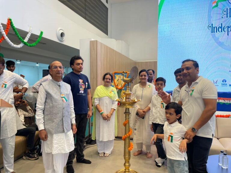 कृष्णा ग्रुप ने धूमधाम से मनाया 80वाँ स्वतंत्रता दिवस, राष्ट्रगान एवं राष्ट्रगीत के साथ कर्मचारियों ने लिया राष्ट्रसेवा का संकल्प IMG 20260816 WA0086