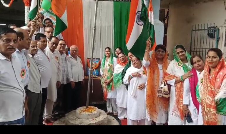 Korba: पूज्य सिंधी पंचायत कोरबा ने देशभक्ति के रंग में मनाया 80वां स्वतंत्रता दिवस IMG 20260817 WA0050