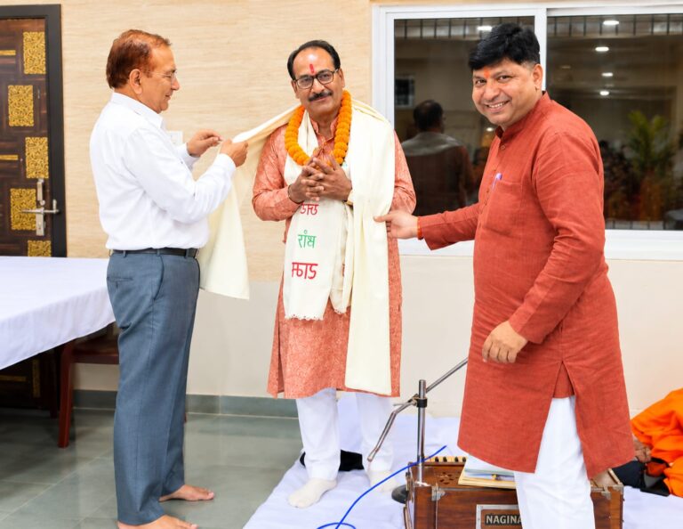 शरद पूर्णिमा पर श्रीरामचरितमानस चौपाई प्रतियोगिता में प्रतिभागियों ने बांधा समां, पंडित शिवराज शर्मा के भजनों से राममय हुआ परशुराम भवन IMG 20261028 WA0000