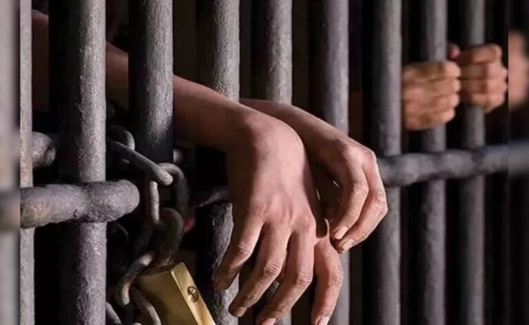 नवरात्रि एवं आगामी दशहरा पर्व के मद्देनजर कोरबा पुलिस की वारंटियों पर ताबड़तोड़ कार्रवाई, पिछले 7 दिनों में 133 वारंटियों को गिरफ्तार कर भेजा गया जेल k6uc2sg8 jail 625x300 19 December 24