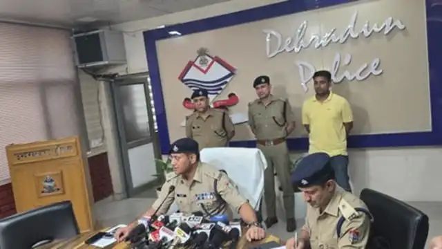 Dehradun: प्रेमी के फोन में पत्नी की अश्लील फोटो से राज खुलने पर हुई प्रेमनगर में हत्या n7291613731791109421176e4e9dbee23b6cd174e406bd81c8db5b5b26de2b3945a901a40223fb4ea0864b2